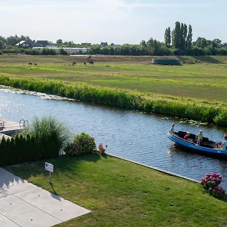 4 To 6 Persons Tulpenacker Waterfront * Roelofarendsveen
