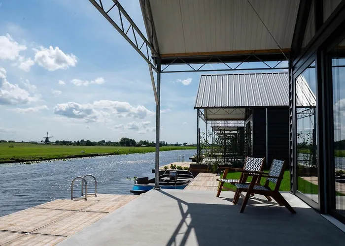 4 To 6 Persons Tulpenacker Waterfront * Roelofarendsveen
