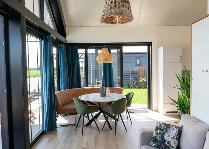 4 To 6 Persons Tulpenacker Waterfront Villa *