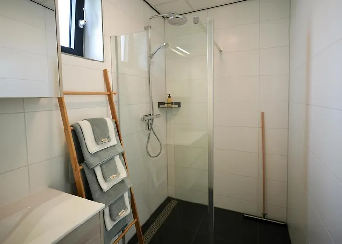 4 To 6 Persons Tulpenacker Waterfront فيلة