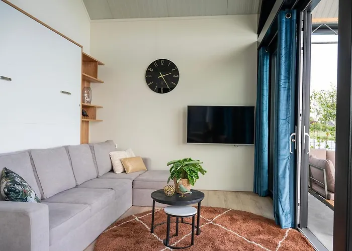 4 To 6 Persons Tulpenacker Waterfront Villa