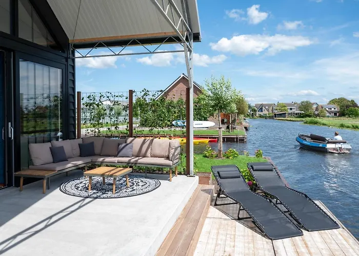 4 To 6 Persons Tulpenacker Waterfront Villa